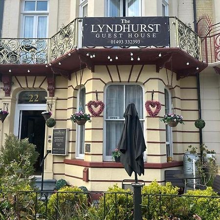 The Lyndhurst Guest House Great Yarmouth Bagian luar foto